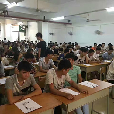现场招聘